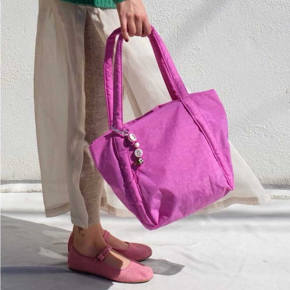 Baggu mini cloud in extra pink